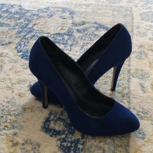 Blue shade shoes! Rock&Republic heels